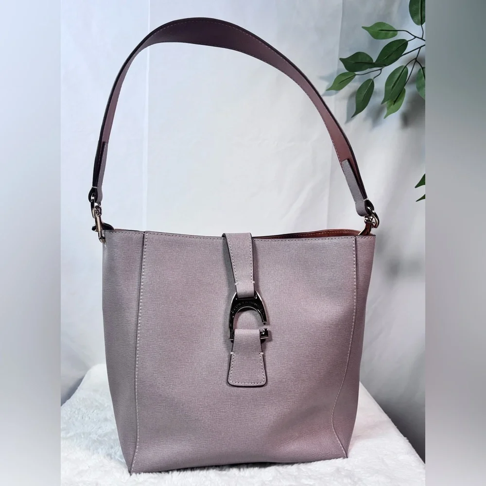 Dooney & Bourke Pink Shoulder Bag with Classic Elegance π¦’π€ - Picture 2 of 16